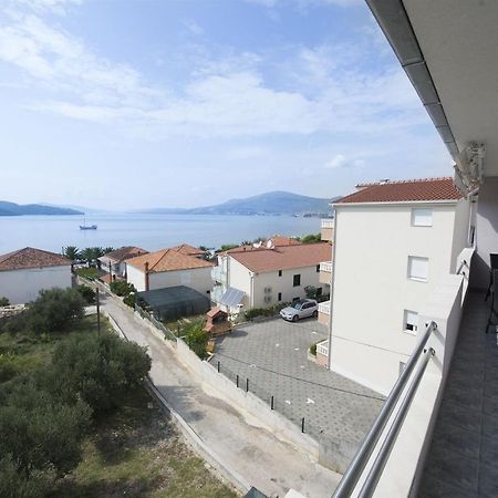 Apartments Meri Трогір Екстер'єр фото